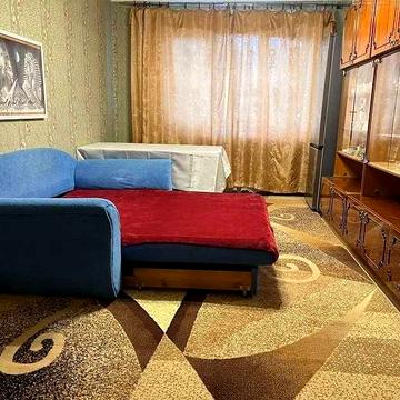 Продам 3 кімнатну квартиру Закревського 31