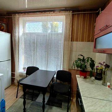 Двокімнатна квартира в приватному секторі, центр міста