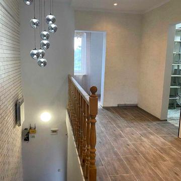 Бородянка, вул. Центральна 318, продаж 2к, центр, авторський ремонт