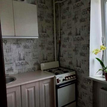 1но кімнатна на Розсошенцях ВЛАСНИК