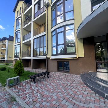 Фельдмана вул., 1/1