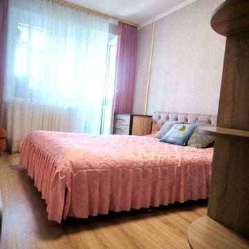 Продається простора 3-кімнатна квартира в затишному районі Жадова