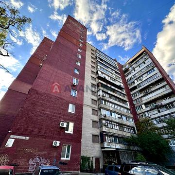 Рідкісна пропозиція в найкращому будинку на Перемозі, 3-кім, 2 поверх