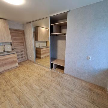 Шкільна вул. (Героїв Сталінграда), 24