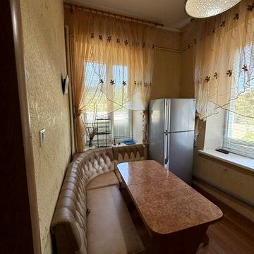 Продам 1 к кв на Рюмина с автономным отоплением.