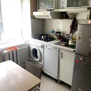 Отакара Яроша вул., 17б