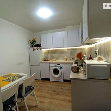 Продаж 1к Квартира Печерская