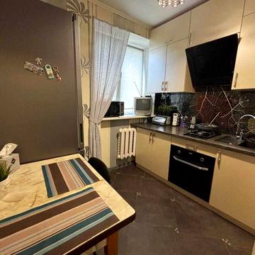 Здається в оренду затишна 2-кімнатна квартира на пров. Ялицевий, 7