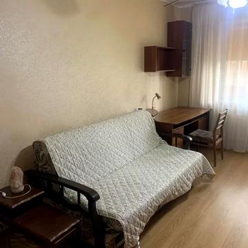 Червоної Калини просп. (Володимира Маяковського), 7-А