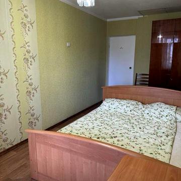 Оренда 3к-квартири у центрі на Дзержинці