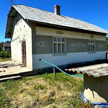 Продається цегляний будинок біля м.Дрогобич (с.Довге)