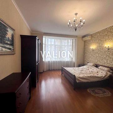 Продаж 2 к квартири ремонт вул Урлівська метро Позняки Осокорки