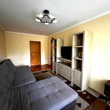 Продаж 3к квартири Червоний Камінь ж/м 18