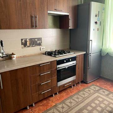 Сдам в аренду отличную 4-х комнатную квартиру в Хортицком жилмассиве