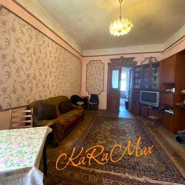 Продаж 2 к квартири неподалік центру у Львові