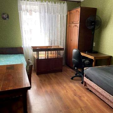 Продам затишну 2 кмн квартиру. Митниця