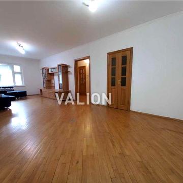 Продаж 4к квартири біля метро Харківська, Позняки вул. Вишняківська 7а