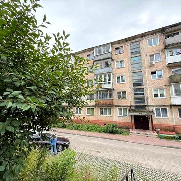 Продається 2к.квартира мікрорайон Бам, вул.Гузара (Колишня Чалдаєва)