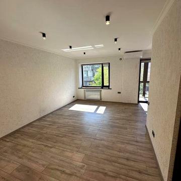 Продаж квартири з капітальним ремонтом вул.Соборна (ТЦ МЕГА)