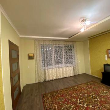 Оренда частини будинка, ціна разом з комунальними 13000