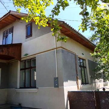 Продаж 4к Дім Прикарпатська