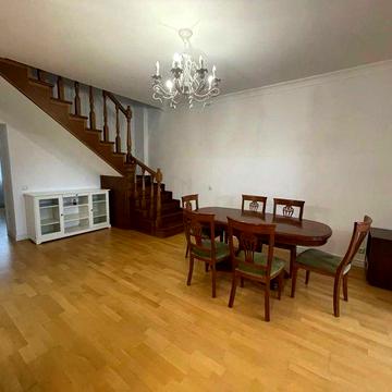 Продаж дворівневої квартири 190 м2 в історичній частині столиці