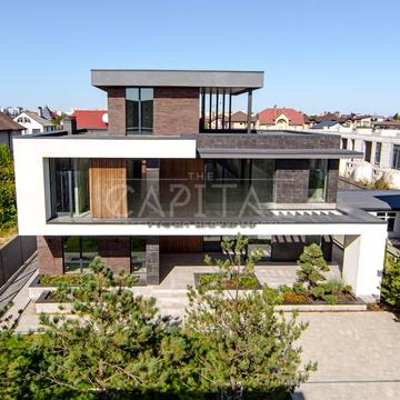 Павла Потоцького вул., 13