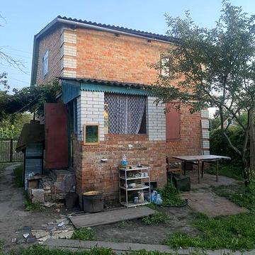 Дача 6 соток з двоповерховим будинком. Баранівка (Чисті пруди)