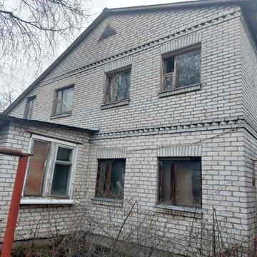 Будинок, 2-х поверховий с. Нові Петрівці, ділянка 16 соток