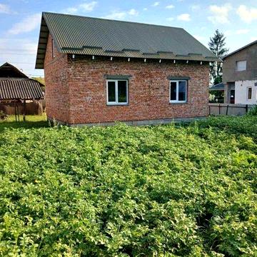 Продається будинок у селі
