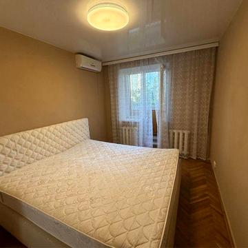 Симиренка вул., 2/19