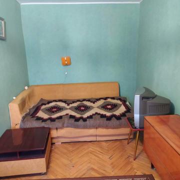 Європейського Союзу просп. (Правди), 64-Б