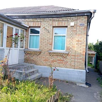 Продам будинок з ремонтом і Озерцем!