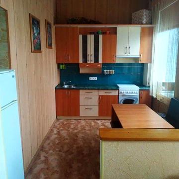 Харківський, 8