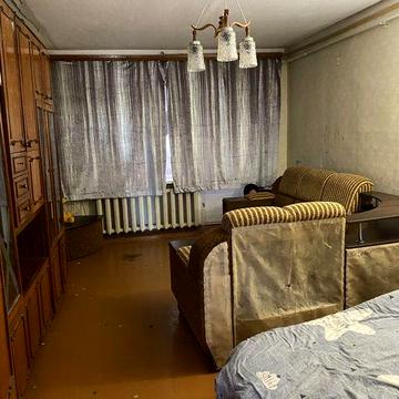 Продам 3-х кімнатну квартиру, площею 76 кв м, +гараж. ЖК Кооператив 1