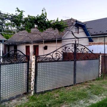 Продається будинок.Для тих хто цінує тишину і природу.