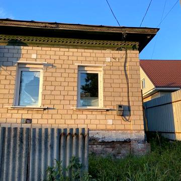 Півбудинку в місті Мена по вул. Героїв України, 50