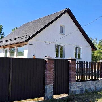 Продаж. Двоповерховий будинок. смт. Нові Санжари.