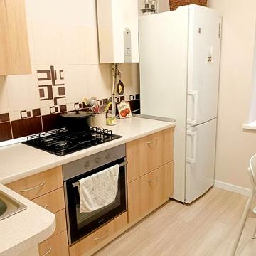 Великого Кобзаря вул. (Першотравнева), 27