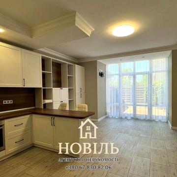 Продаж сучасного газифікованого таунхаусу з ремонтом. с. Нове, Боярка