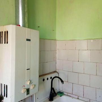 Продам на 44 кварталі 1 кімнатну квартиру по червоній лініі ЖК Центробуд