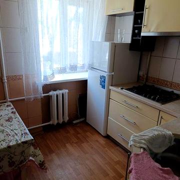 Сдам 1 кв Южнопроектная Гагарина  4000+сч.