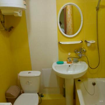 Довгострокова оренда 1к Квартира Семафорна вулиця