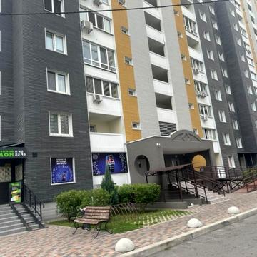 Миколи Вінграновського вул., 2