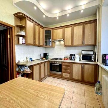 Шота Руставелі вул., 26