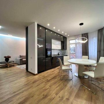 Оренда 3 кім квартири .Сахарова 1100$ з гаражем