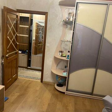 Продам 3 к кв, 2 остановки метро Студенческа