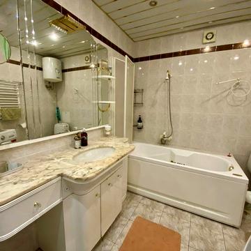 Парк Шевченка, 3-кімнати, парковка.