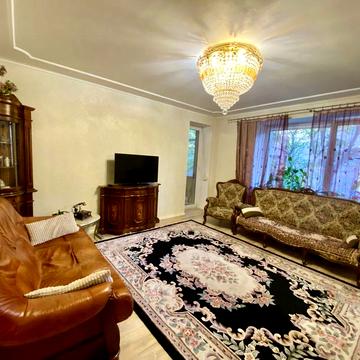Парк Шевченка, 3-кімнати, парковка.