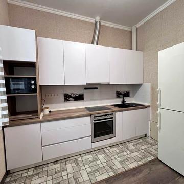Миколи Боровського вул., 1/8
